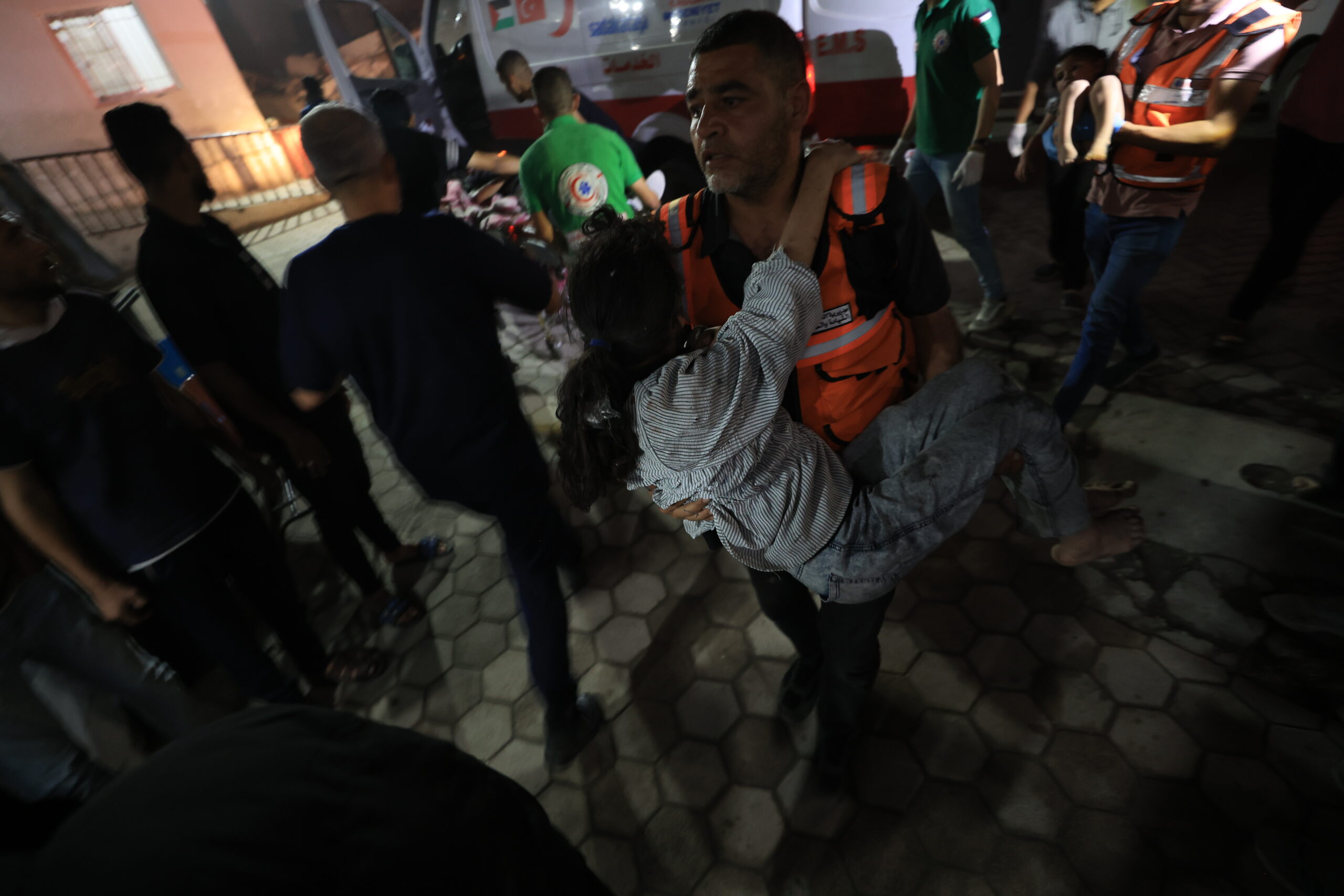 Israeli Airstrike Hits School in Gaza Killing Around 50 - The State Signal