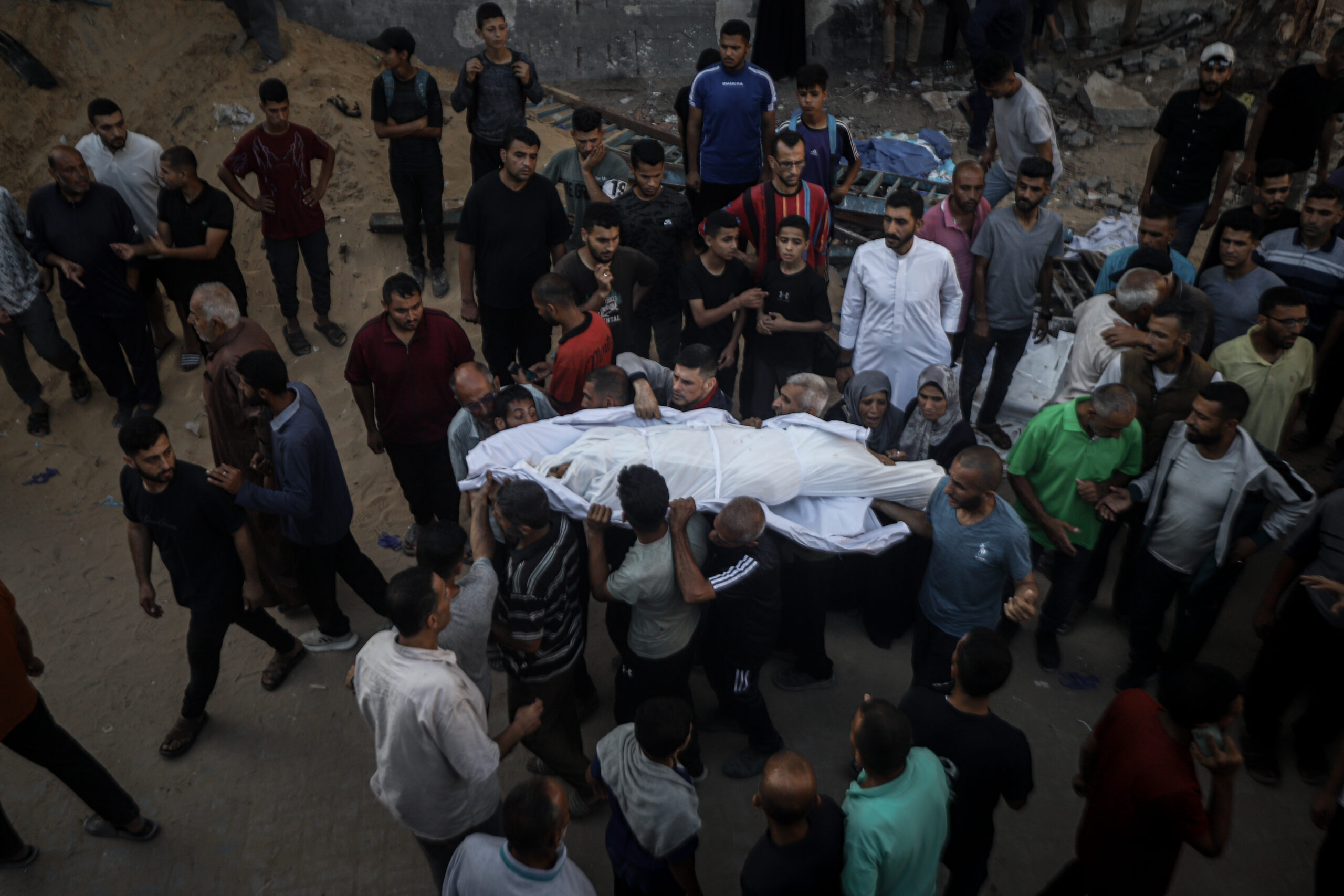 Israeli Airstrikes on Gaza Kills Over 34 - The State Signal