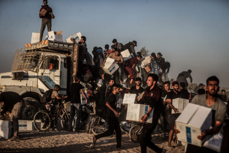 Israeli Forces Deliberately Target Palestinian Civilians Waiting for Aid; Report - The State Signal