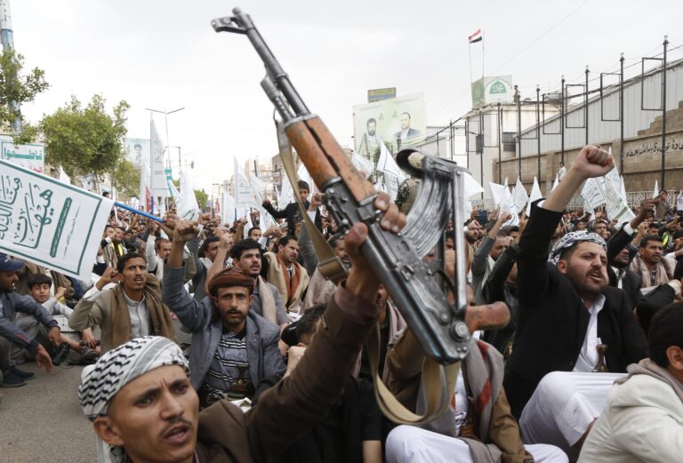 Houthi Strikes Israeli Targets in Retaliation to Israeli Attacks - The State Signal