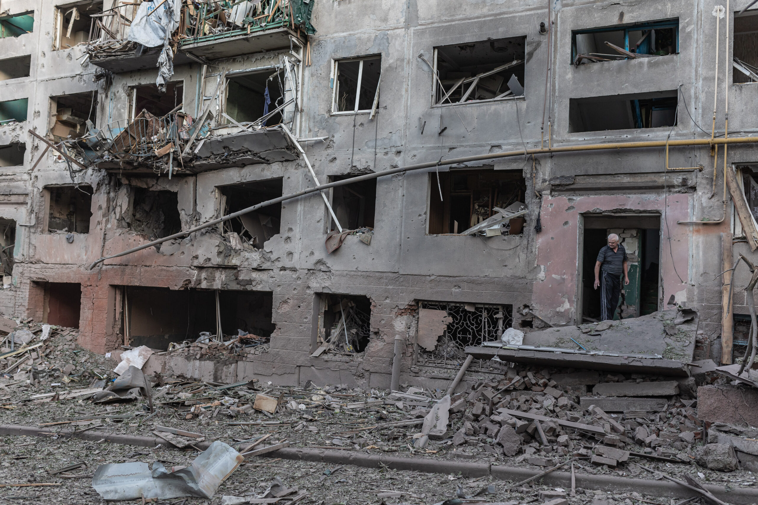 Russian Attack on Kyiv Kills 2; Zelenskyy - The State Signal