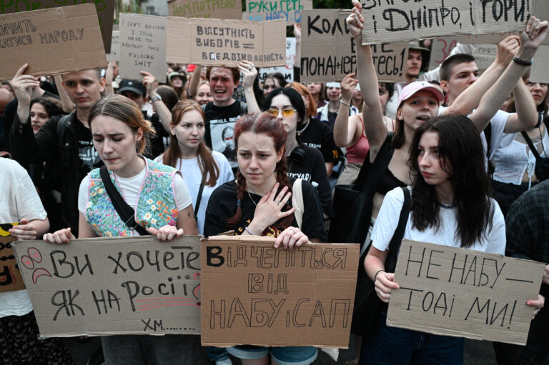 Zelenskyy Strips Ukrainian Anti-Corruption Agencies their Independence - The State Signal