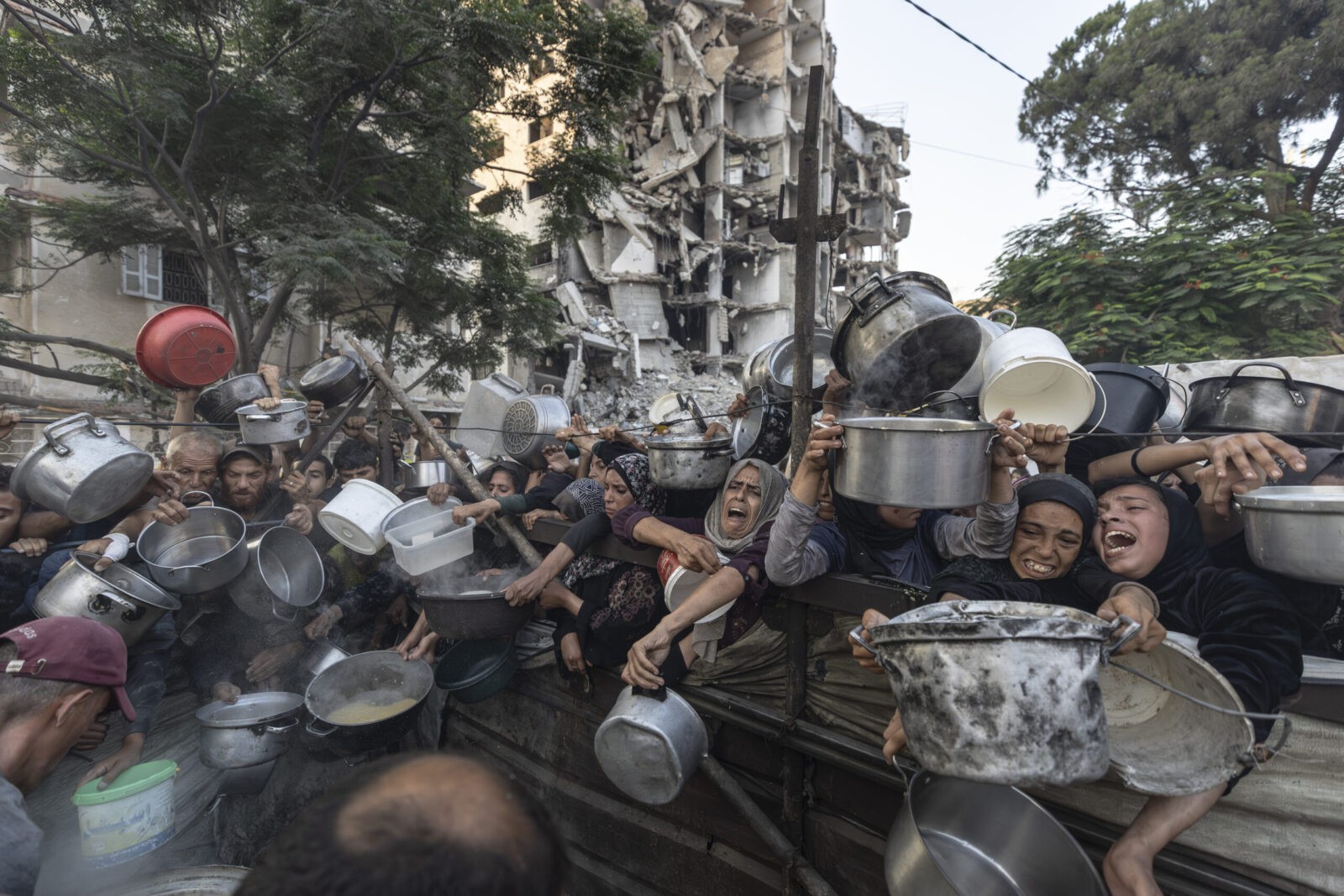 Hamas Doesn't Divert Foreign Aid in Gaza; Report - The State Signal