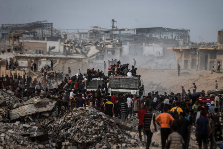 2 Palestinians Killed by Israeli Fire While Seeking Aid - The State Signal