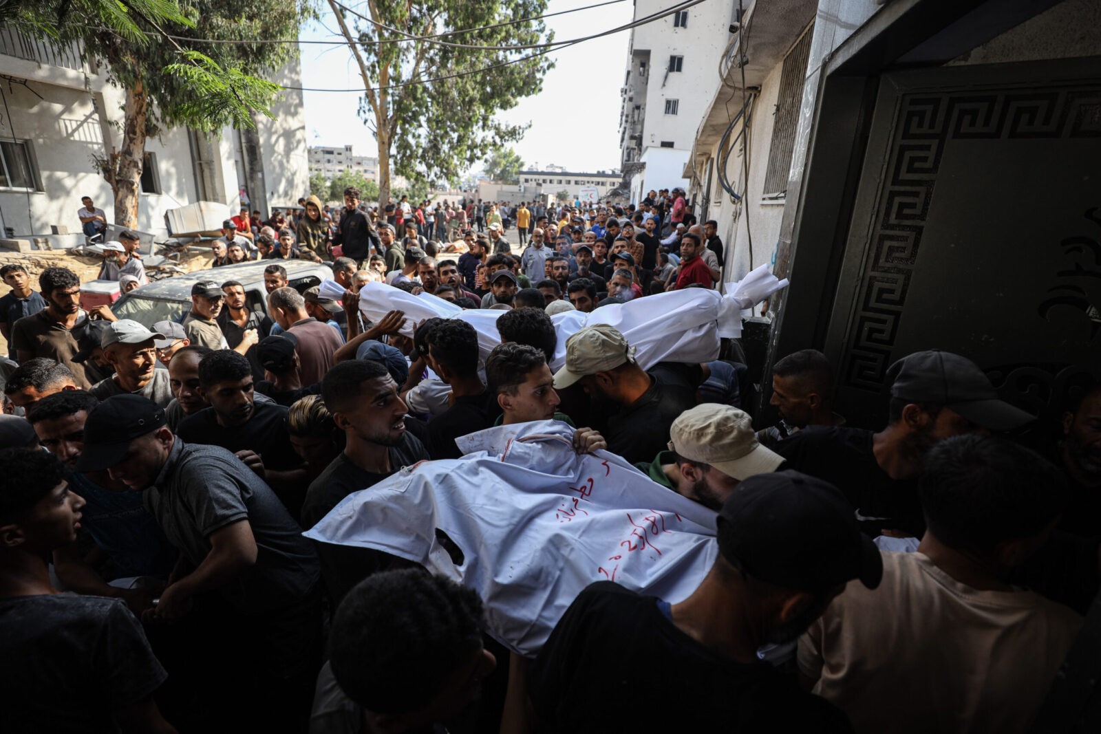 Israeli Attacks on Gaza Strip Kill Over 22 - The State Signal