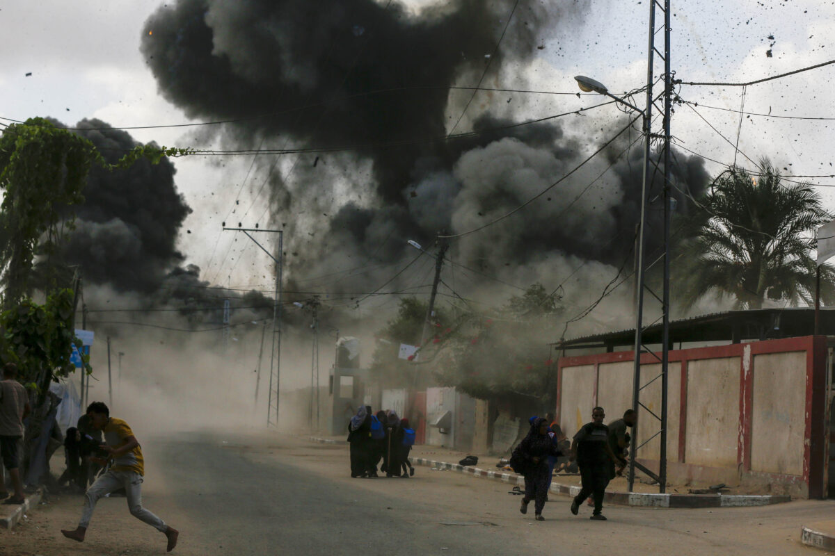 Gaza Attacks by Israeli Forces Kill 10 - The State Signal