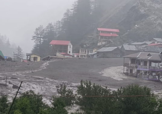 Landslides in North India Kills 4 - The State Signal