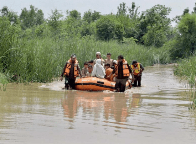 Major Floods in Pakistan Kill at Least 21 - The State Signal