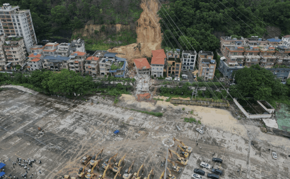 South China Landslide Kills 2 - The State Signal