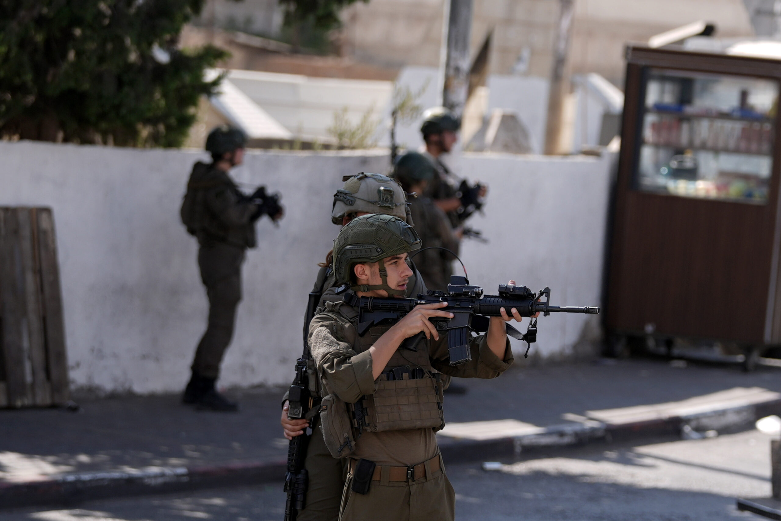 Israeli Forces Begin Ground Offensive in Gaza City - The State Signal