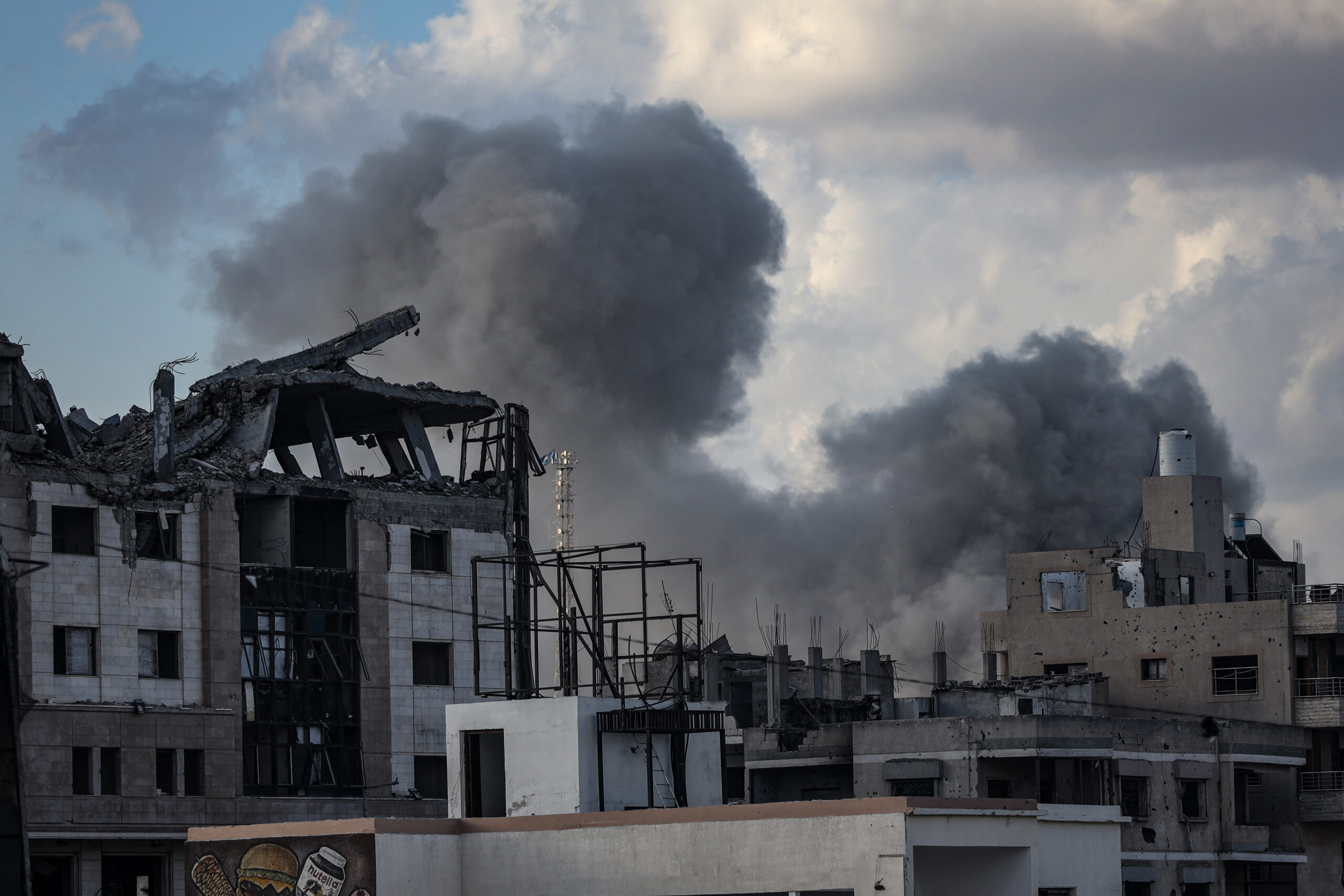 170 Airstrikes Launched Across Gaza Strip in Last 24 hours - The State Signal