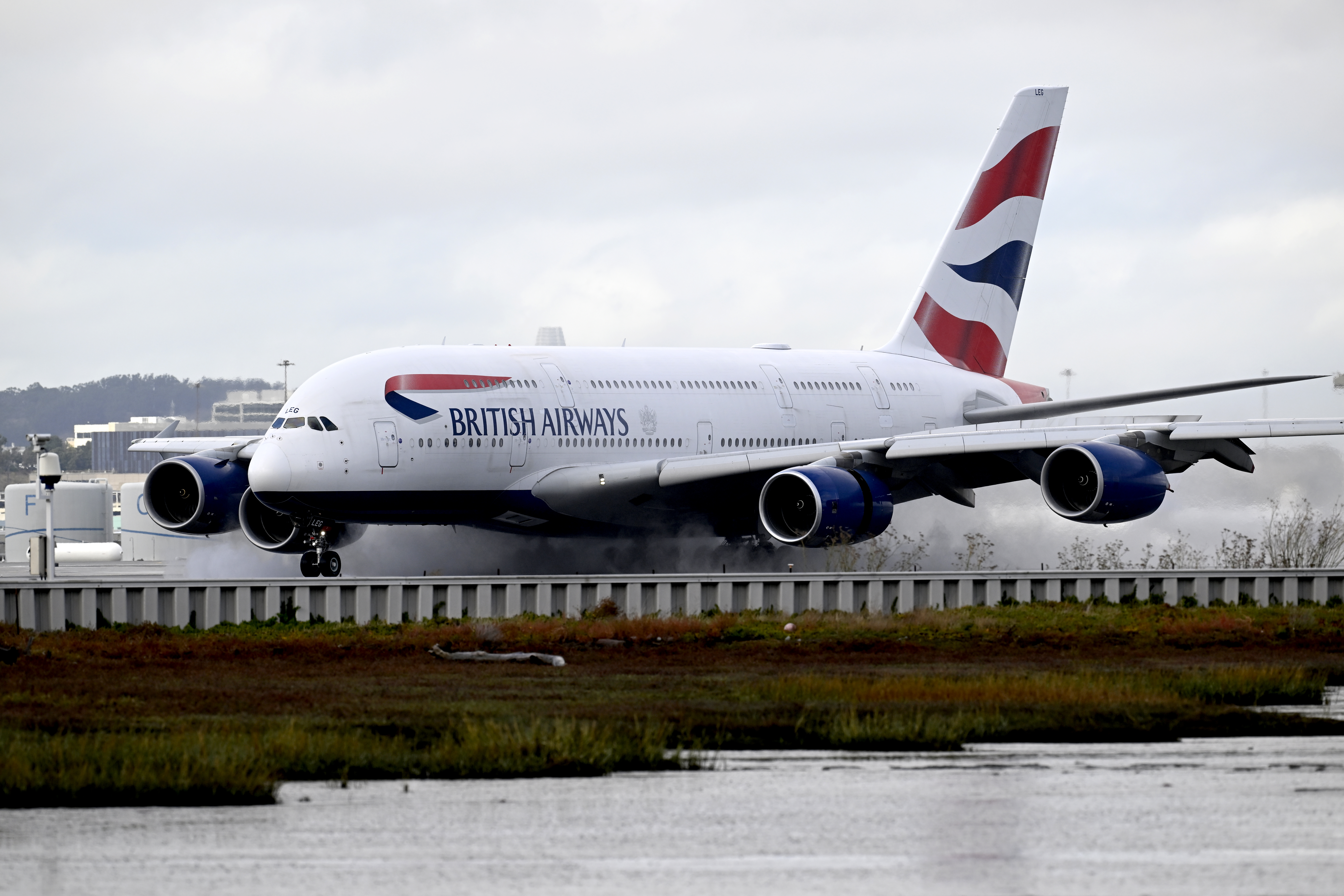 US Airport Flights to be Reduced by 10 Percent - The State Signal