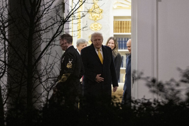 Trump Urges Republicans to Vote for the Release of Epstein Files - The State Signal