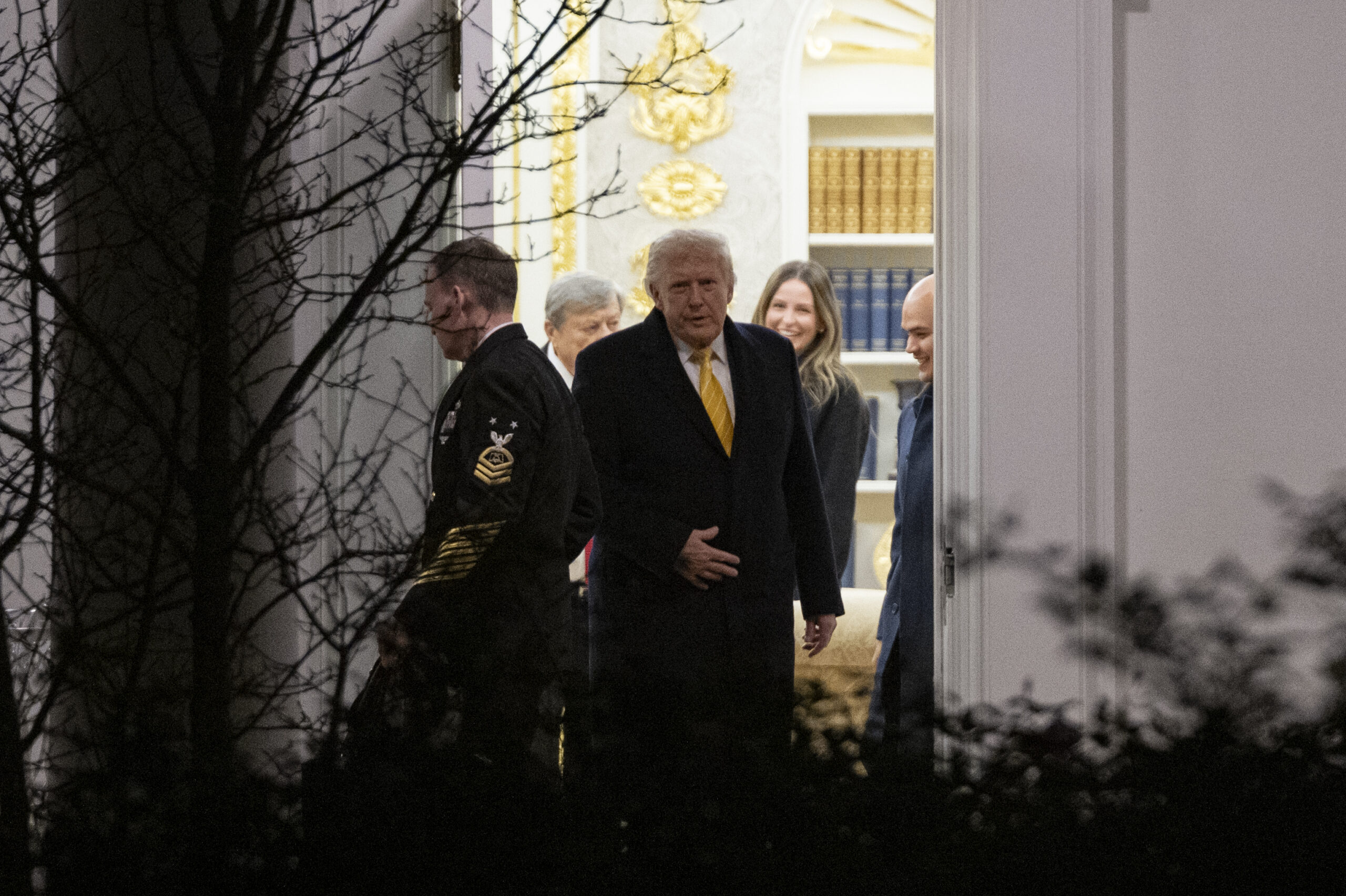 Trump Urges Republicans to Vote for the Release of Epstein Files - The State Signal