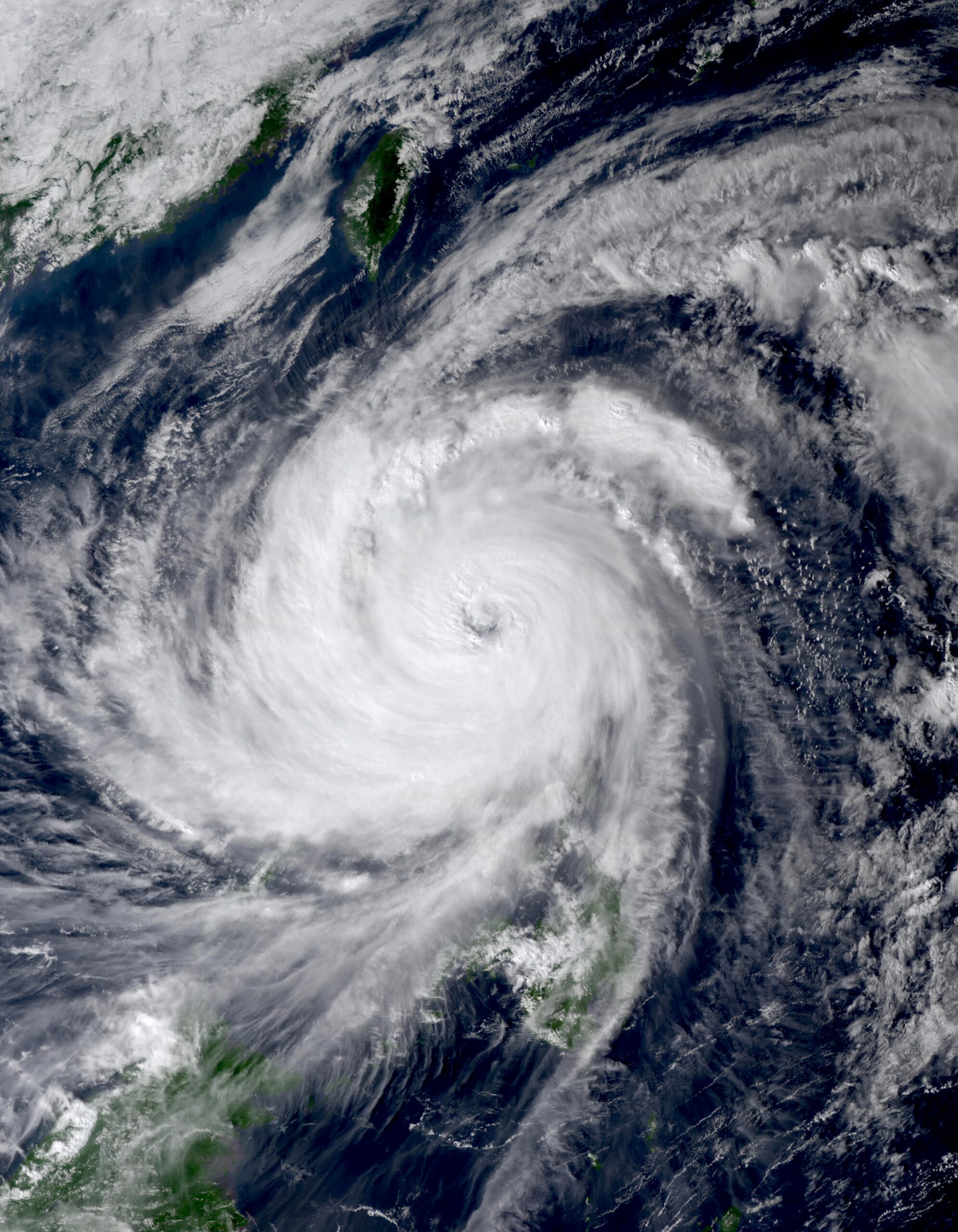 Typhoon Uwan Update Today - The State Signal