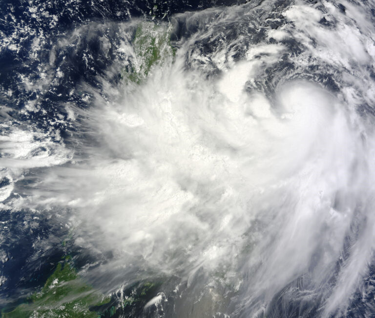 Typhoon Tino (Kalmaegi) Relief Helicopter Crashes in Philippines - The State Signal