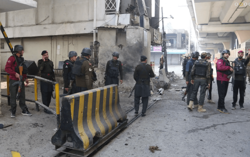 Suicide Bomber Attack on a Pakistani Paramilitary Headquarters Kills 6 Suicide Bomber Attack on a Pakistani Paramilitary Headquarters Kills 6 - The State Signal