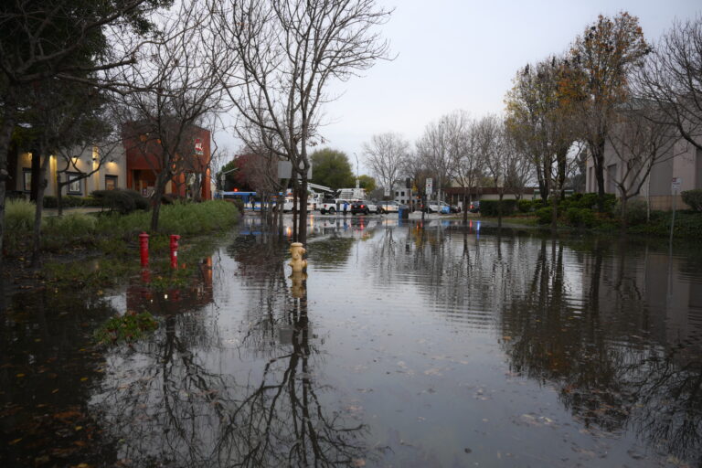 Storms in California Kill 3 on Dec. 25 - The State Signal