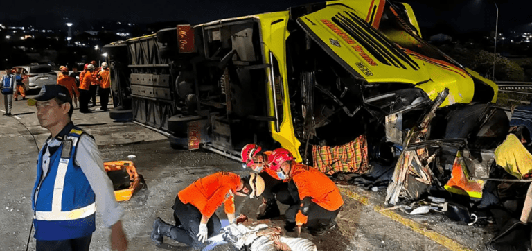 Traffic Accident in Indonesia Kills 16 - The State Signal