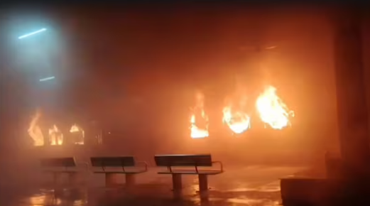 Tata-Ernakulam Express Train Fire in India's Andhra Pradesh Kills 1 - The State Signal