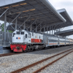 Sribilah Utama train Indonesia