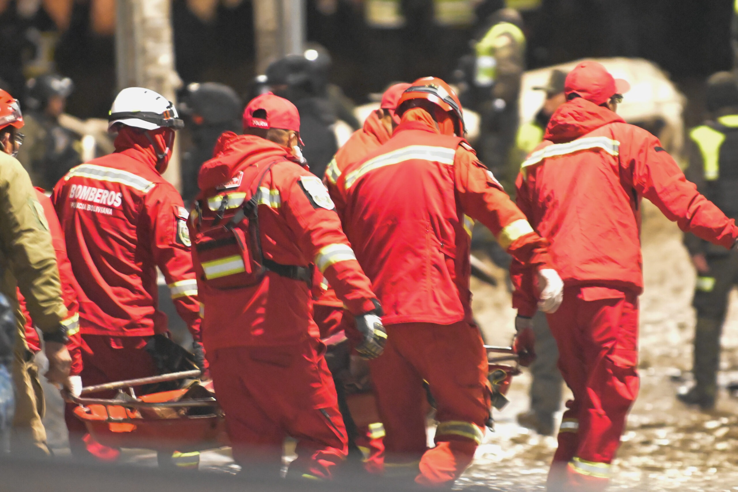 Bolivian Military Cargo Plane Crash Kills 15 - The State Signal