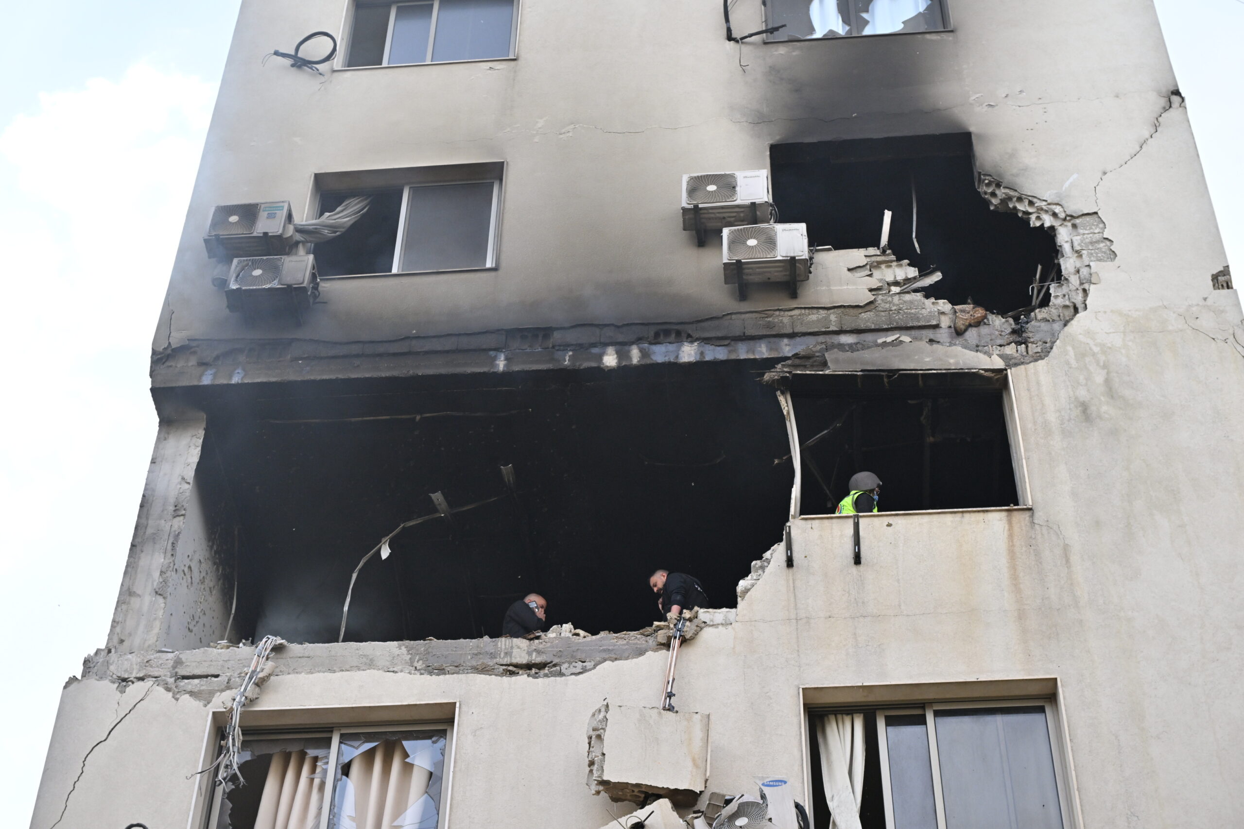 Lebanese Medical Personnel Among 23 Killed by Israeli strikes Across Lebanon - The State Signal