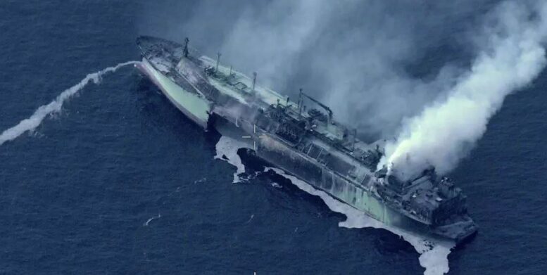 Russian Gas Carrier Arctic Metagaz Struck by Ukrainian Unmanned Boats off Libya - The State Signal