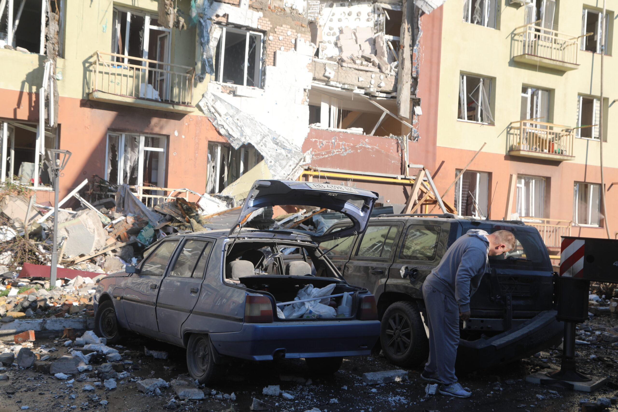 Overnight Russia-Ukraine Drone Attacks Kill 6 - The State Signal