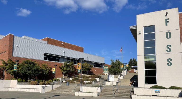 6 Injured in Henry Foss High School Stabbing - The State Signal