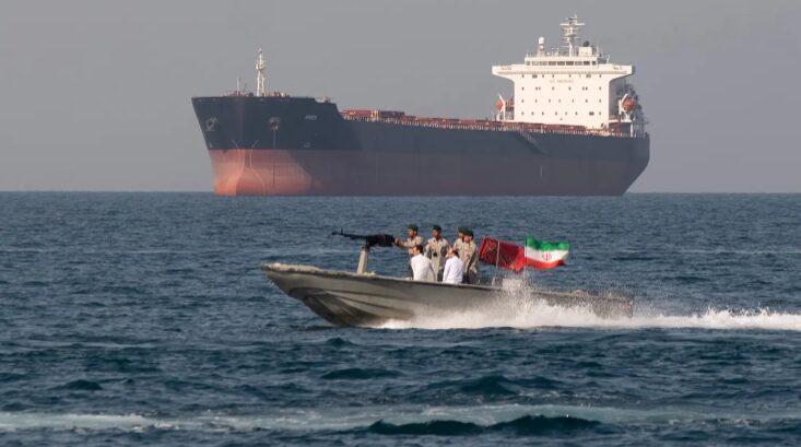 Pakistan to Hand Over Crew from Iranian Vessel Seized by US Forces to Tehran - The State Signal