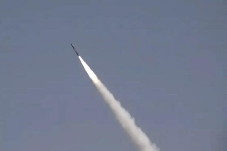 US Navy Vessel Struck by 2 Iranian Missiles in Strait of Hormuz - The State Signal