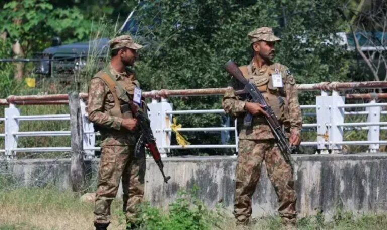 Afghan-Pakistan Border Clashes Kill 9 - The State Signal